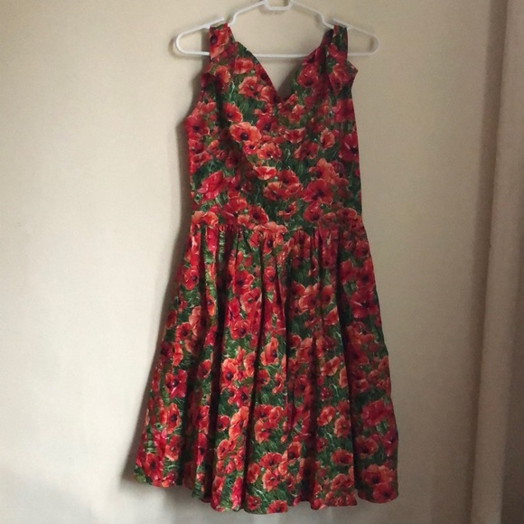 Bernie Dexter Dresses & Skirts - Bernie dexter Swan style dress in poppy print